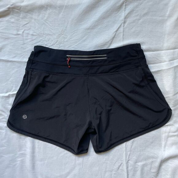 Lululemon Black Low-Rise 4" Speed Shorts, Size 4 EUC - Picture 3 of 5